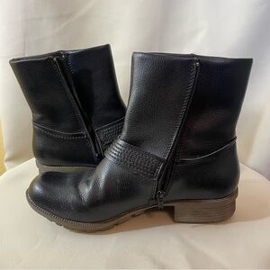 Clarks Soft Cushion Women’s Black Leather Calf High Zip Up Biker Boots Size 9 M